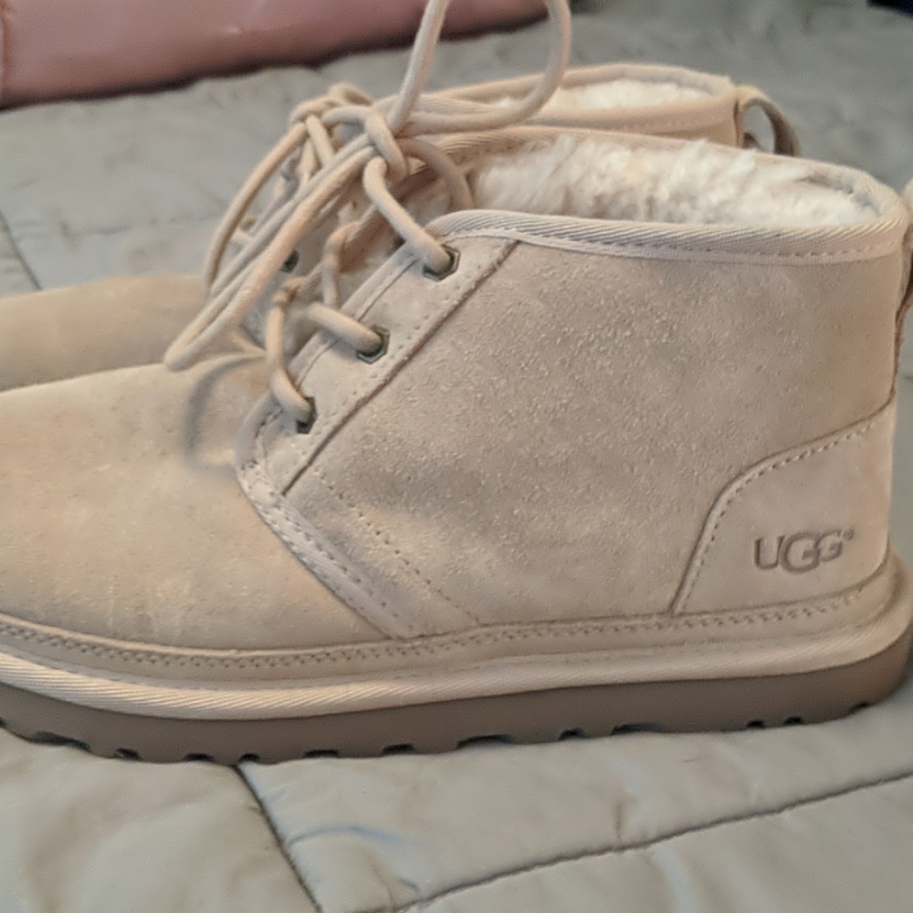 UGG short boots
